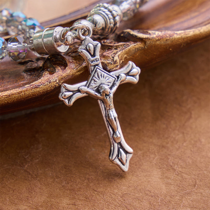 Christianartworkshop Zartes Armband mit polierten Kristallperlen und Guadalupe-Kreuz: Träger unvergänglicher heiliger Gnade - image 9