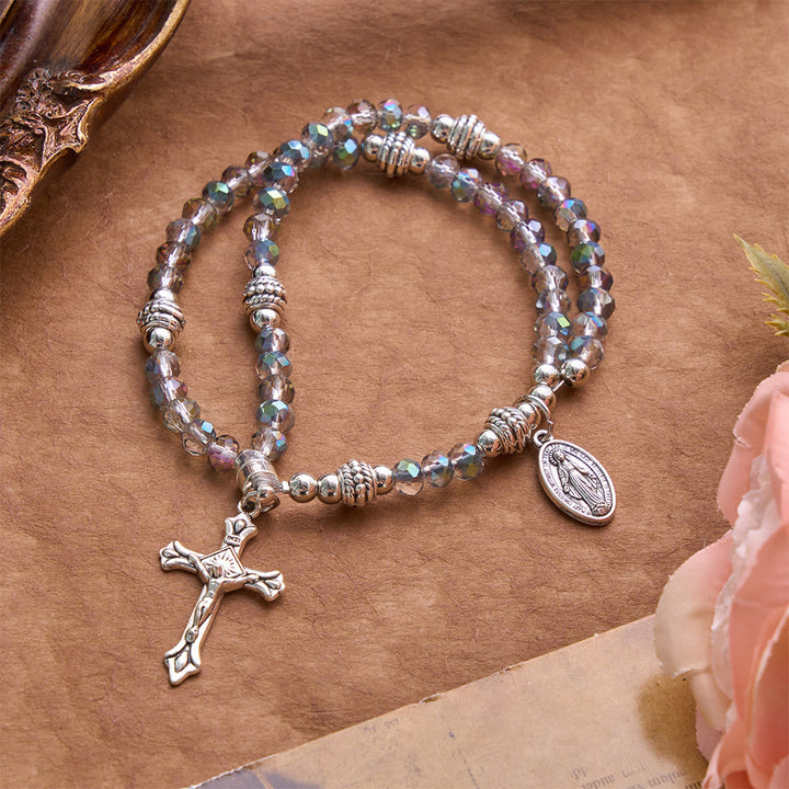 Christianartworkshop Zartes Armband mit polierten Kristallperlen und Guadalupe-Kreuz: Träger unvergänglicher heiliger Gnade - Kristall - image 5