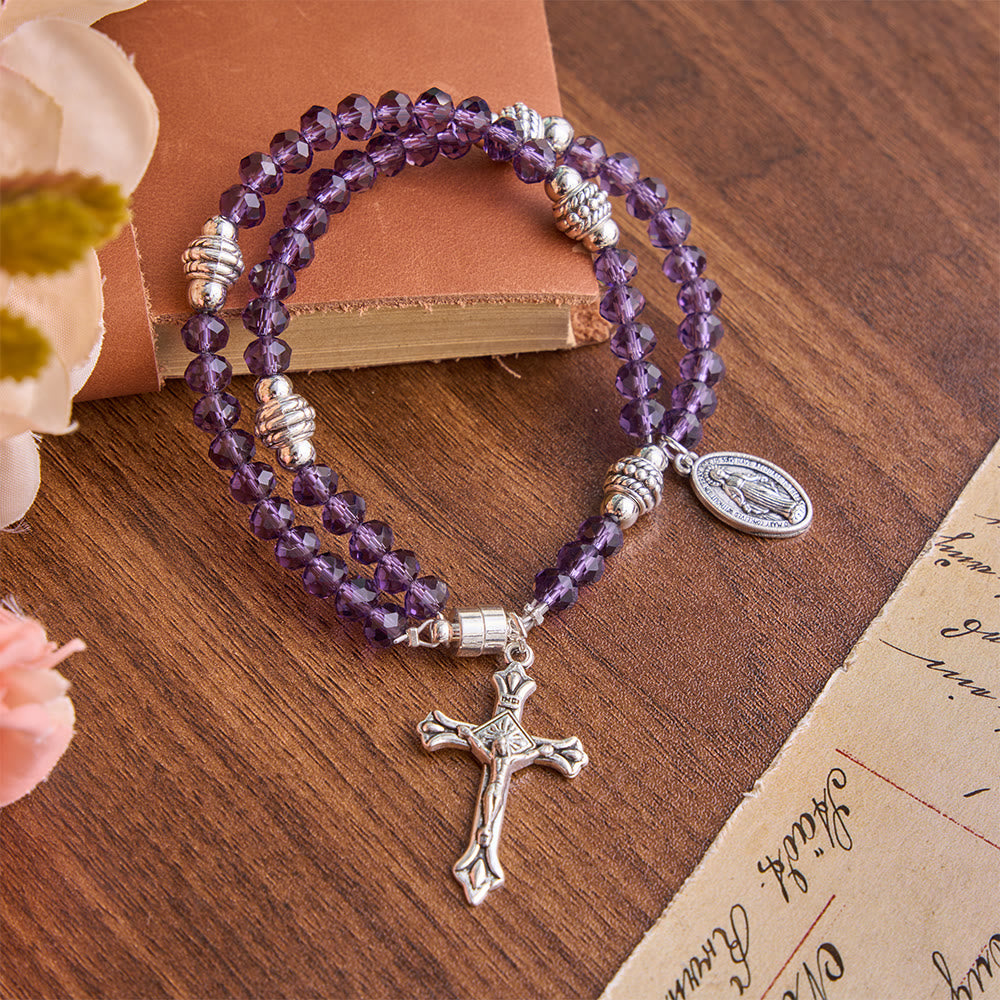 Christianartworkshop Zartes Armband mit polierten Kristallperlen und Guadalupe-Kreuz: Träger unvergänglicher heiliger Gnade - image 1