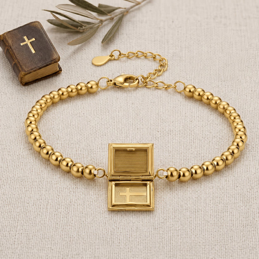 Christianartworkshop Armband mit aufklappbarem, buchförmigem Kreuzmedaillon: Zeichen tiefer innerer Hingabe - Golden - image 0