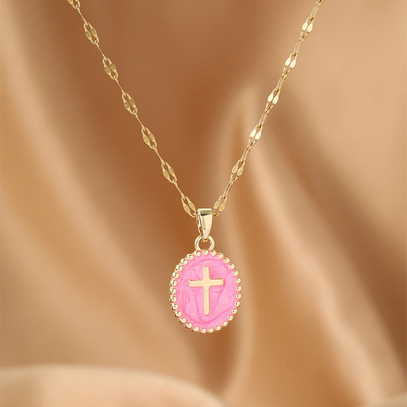 Christianartworkshop Ovale Halskette mit emailliertem Kreuz in strukturierter Fassung: Symbol der Ruhe und himmlischen Gelassenheit - Rosa - image 6