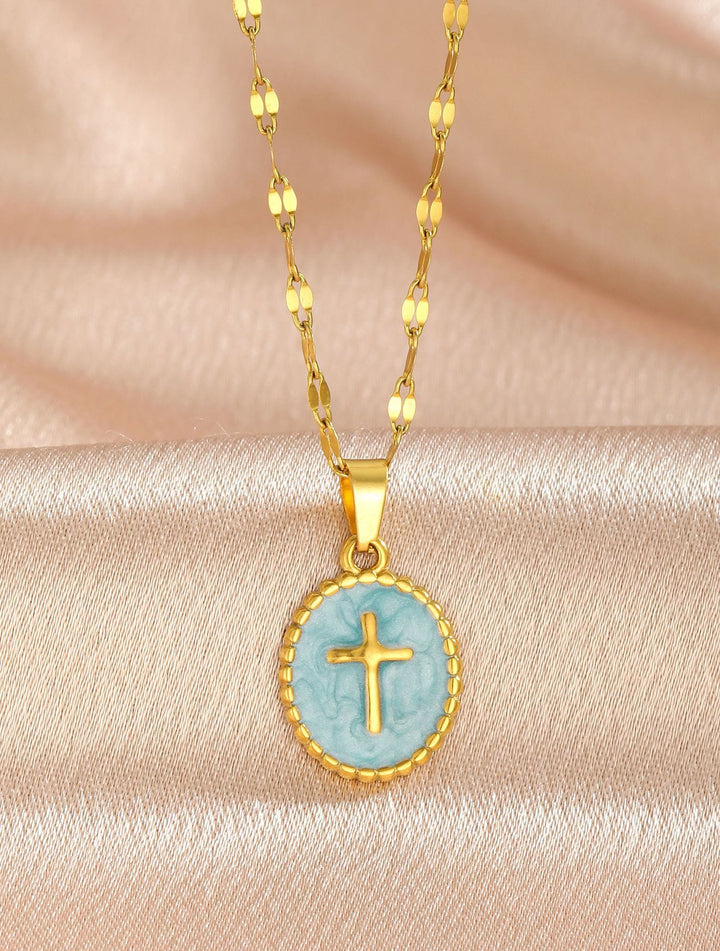 Christianartworkshop Ovale Halskette mit emailliertem Kreuz in strukturierter Fassung: Symbol der Ruhe und himmlischen Gelassenheit - image 10