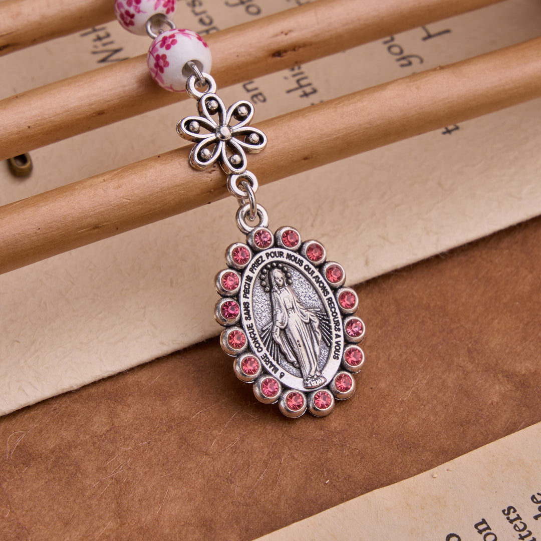 Christianartworkshop Keramikrosenkranz mit juwelenbesetzter Medaille „Unsere Liebe Frau und Heiliger Gral“: Zeichen göttlichen Schutzes - image 3