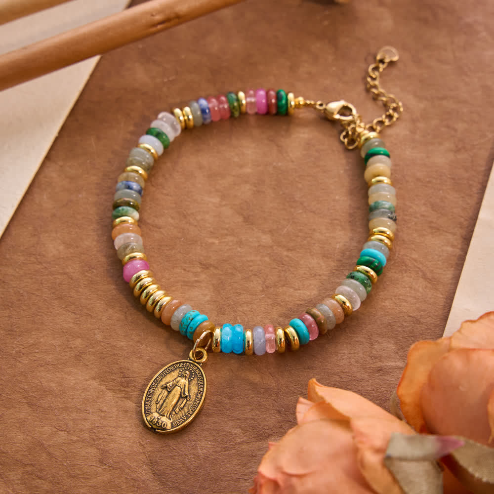 Christianartworkshop Armband mit Marienscheibe aus Naturstein: Symbol sanfter himmlischer Fürsprache - Farbiger Edelstein - image 1