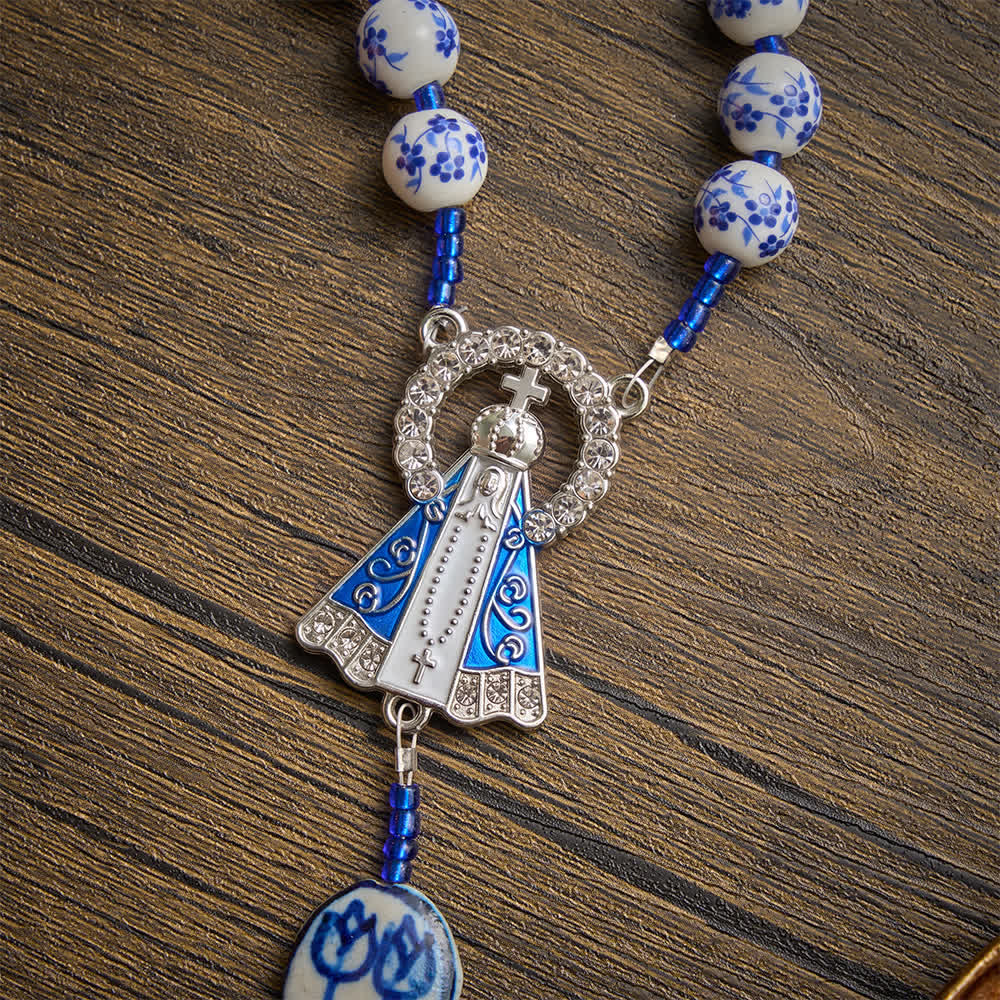 Christianartworkshop Rosenkranz aus blau-weißem Porzellan Unserer Lieben Frau von Aparecida: Erinnerungsstück für feierliches Gebet - image 8