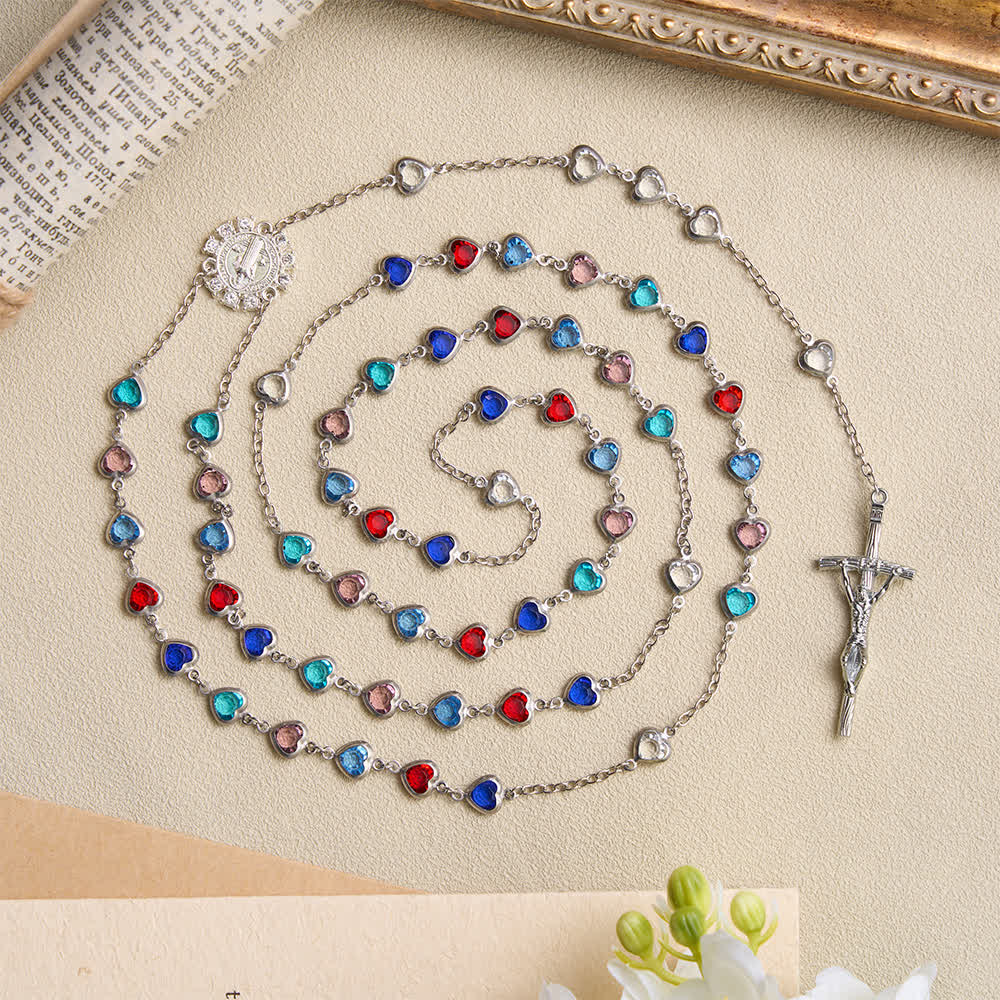 Christianartworkshop Silberfarbener Herz-Zirkonrosenkranz mit St.-Benedikt-Medaille: Symbol sanfter himmlischer Gnade - Rosenkranz mit herzförmigen Zirkonperlen - image 0