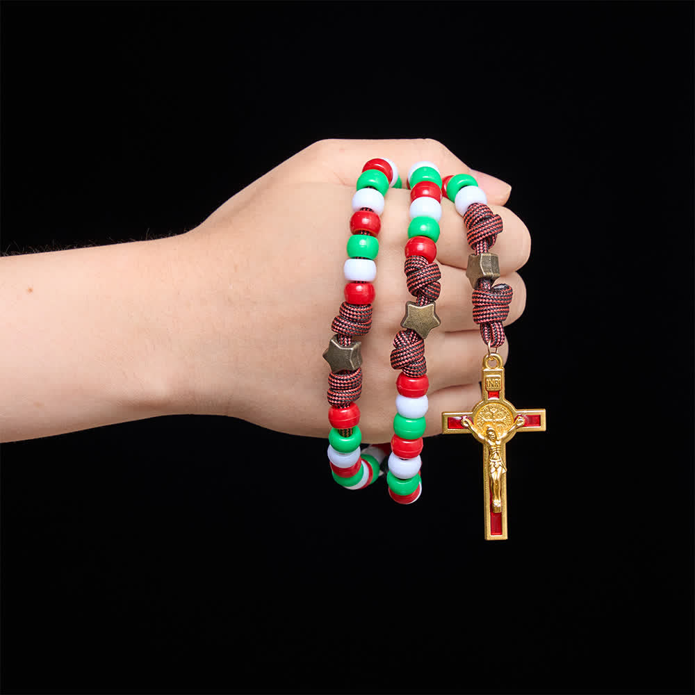 Christianartworkshop Rosenkranz aus Perlenkordel in Weihnachtsfarben mit Medaillon des Heiligen Geistes: Symbol himmlischer Gnade - image 1