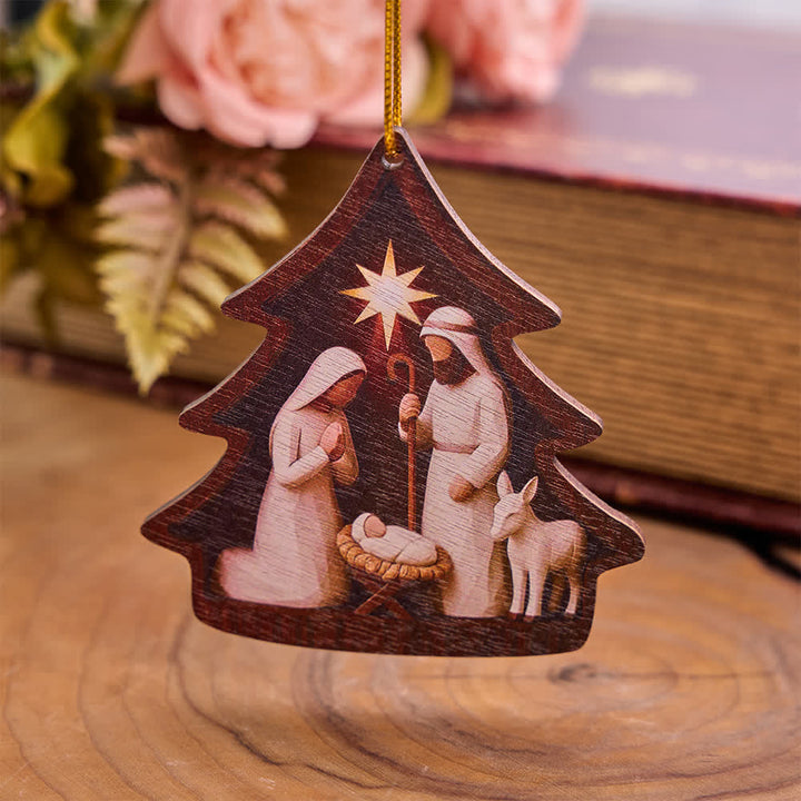 Christianartworkshop Baumförmiger hölzerner Hängeschmuck mit Darstellung der Heiligen Familie - image 2