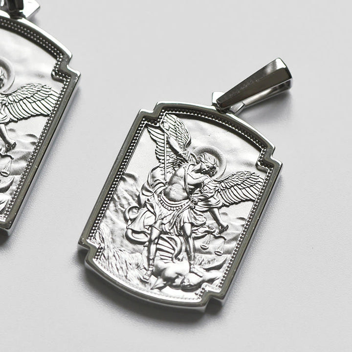 Christianartworkshop Anhänger aus Sterlingsilber mit dem Heiligen Michael: Symbol des heiligen Schutzes - image 2