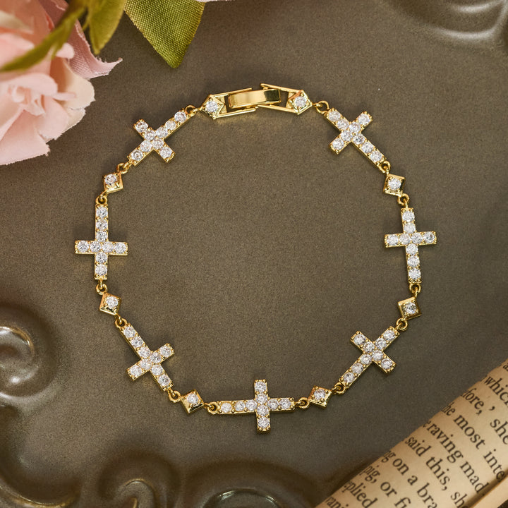 Christianartworkshop Armband mit sequenzieller Kristallkreuzkette: Symbol unzerbrechlichen göttlichen Schutzes - Golden - 7,87 Zoll / 20 cm - image 1