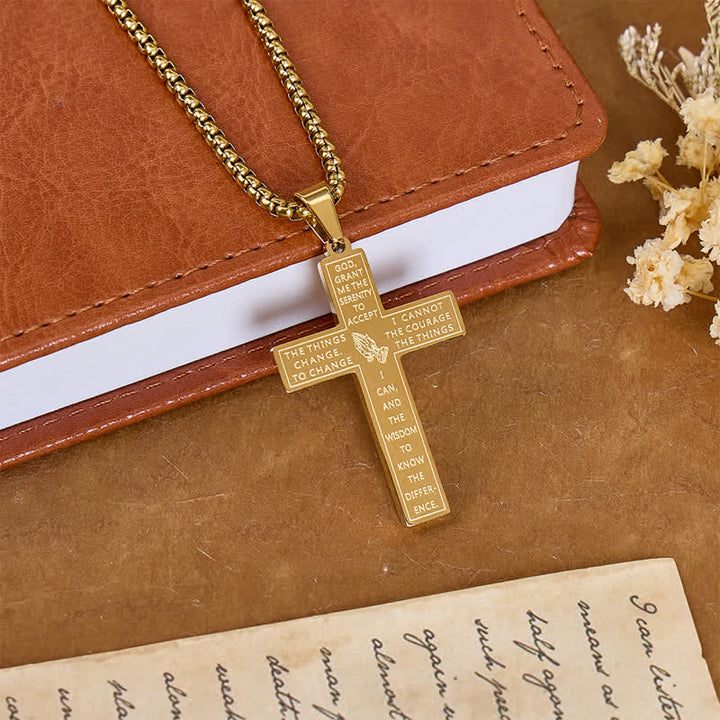Christianartworkshop Halskette mit graviertem Kreuz und betenden Händen – Symbol des Gelassenheitsgebets: Zeichen göttlichen Schutzes - Golden - image 3