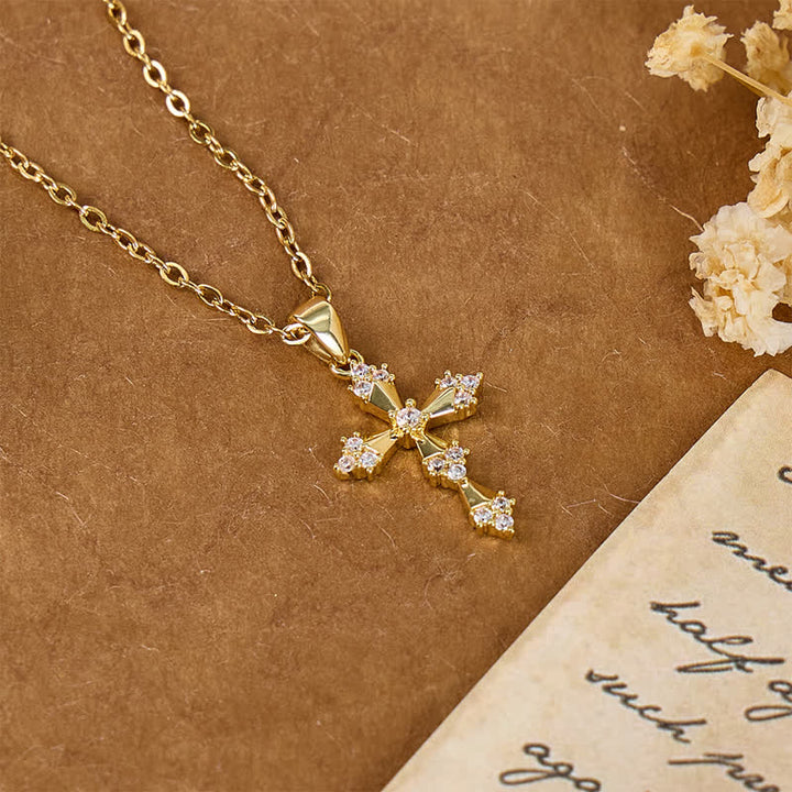 Christianartworkshop Zartes, leichtes Kristallkreuz-Halsband: Zeichen zeitloser, heiliger Geborgenheit - image 3