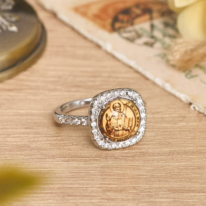 Christianartworkshop Eleganter St.-Benedikt-Ring mit quadratischer Lünette: Zeichen sanfter, zeitloser, heiliger Geborgenheit - image 3