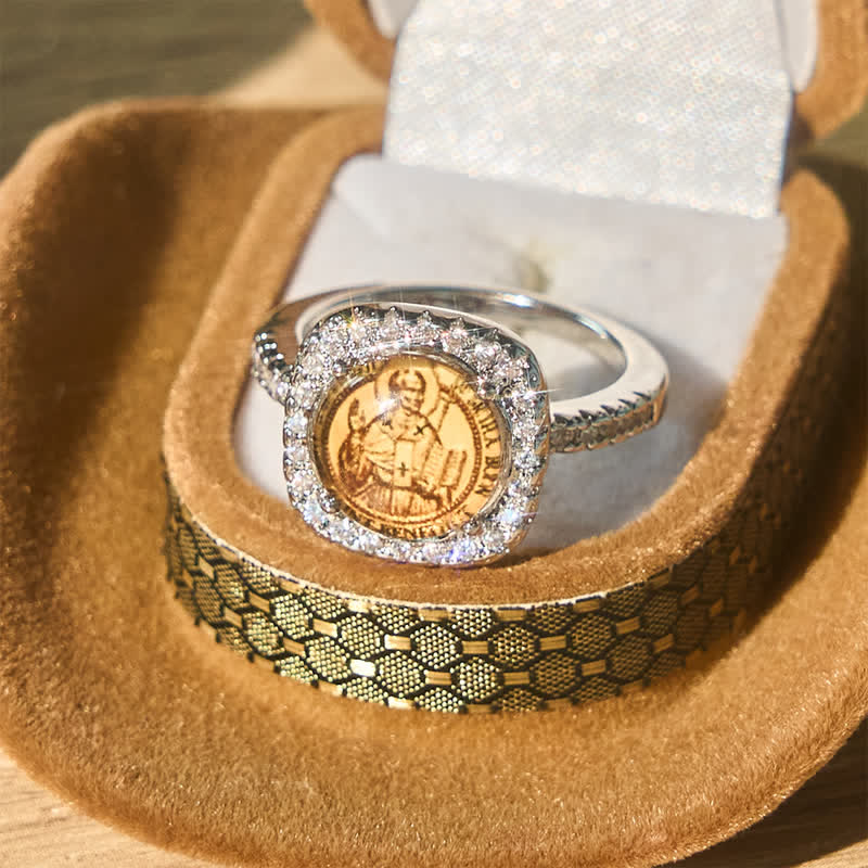 Christianartworkshop Eleganter St.-Benedikt-Ring mit quadratischer Lünette: Zeichen sanfter, zeitloser, heiliger Geborgenheit - image 1