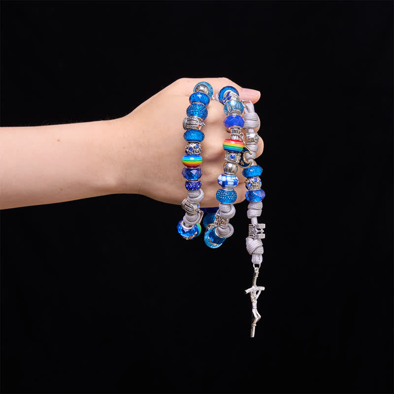 Christianartworkshop Handgefertigter Rosenkranz aus hellblauen Mischperlen: Sinnbild sanfter himmlischer Gnade - image 1