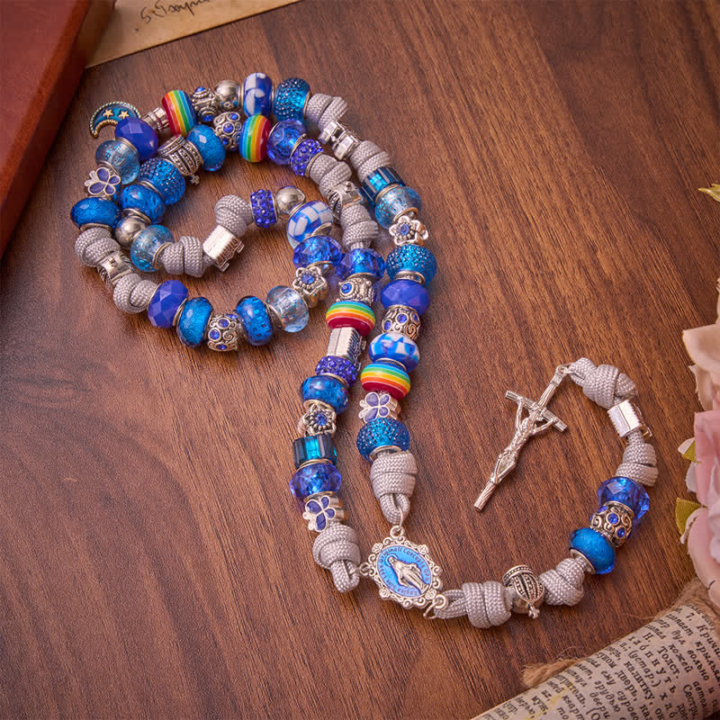 Christianartworkshop Handgefertigter Rosenkranz aus hellblauen Mischperlen: Sinnbild sanfter himmlischer Gnade - image 3