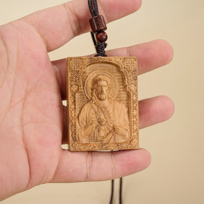 Christianartworkshop Gerahmter Relief-Anhänger aus Holz mit Jesusmotiv: Gefäß zeitloser, heiliger Gnade - Olivenholz - image 4