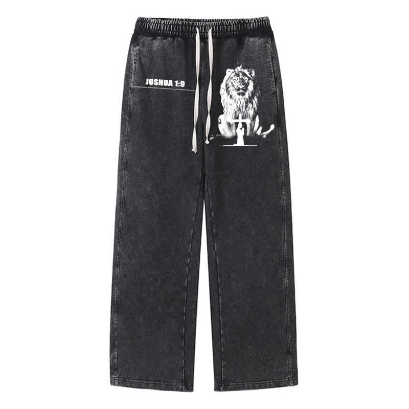 Christianartworkshop Joshua 1:9 Lion Courage Relaxed Fit Washed Sweatpants - Schwarz - 2XL - image 8