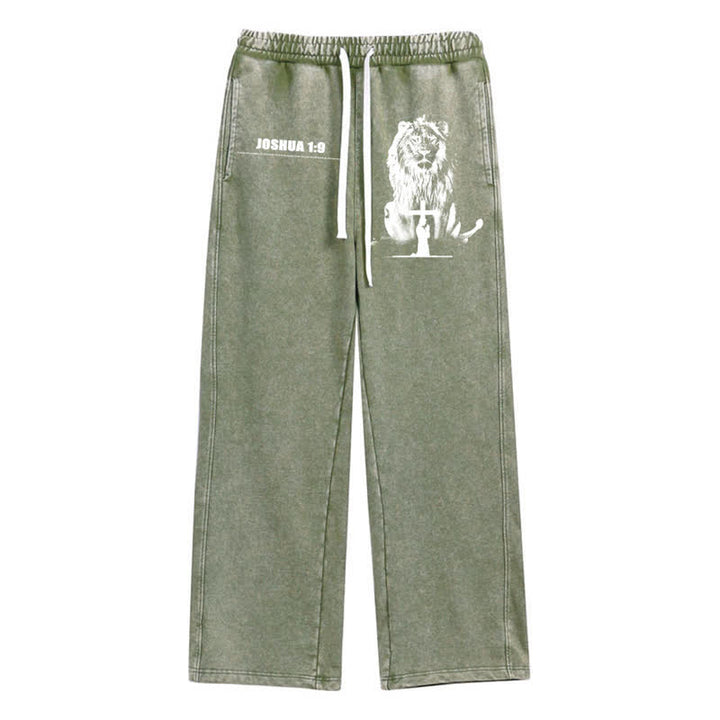 Christianartworkshop Joshua 1:9 Lion Courage Relaxed Fit Washed Sweatpants - Armeegrün - 2XL - image 26
