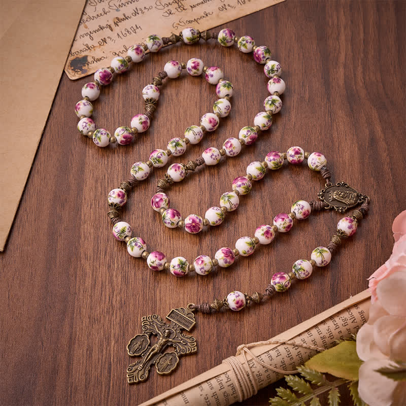Christianartworkshop Rosenkranz aus antikisiertem Bronze mit rosa Blütenmotiv, Marienmedaille und Kruzifix - image 3