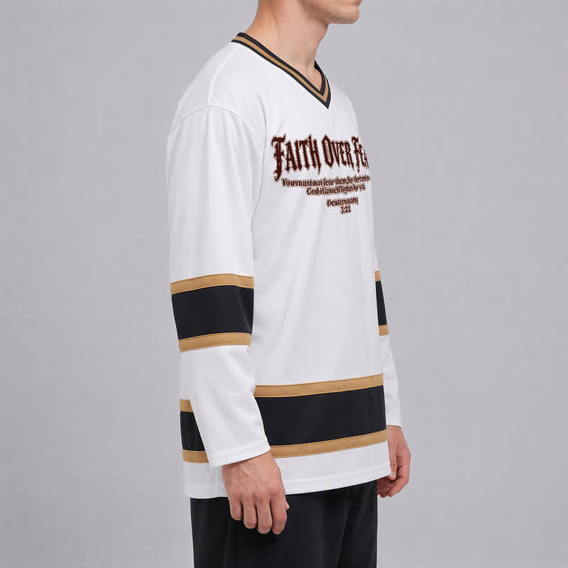 Christianartworkshop „Glaube statt Angst“ – Langarm-Hockeytrikot mit Goldverzierungen - image 6