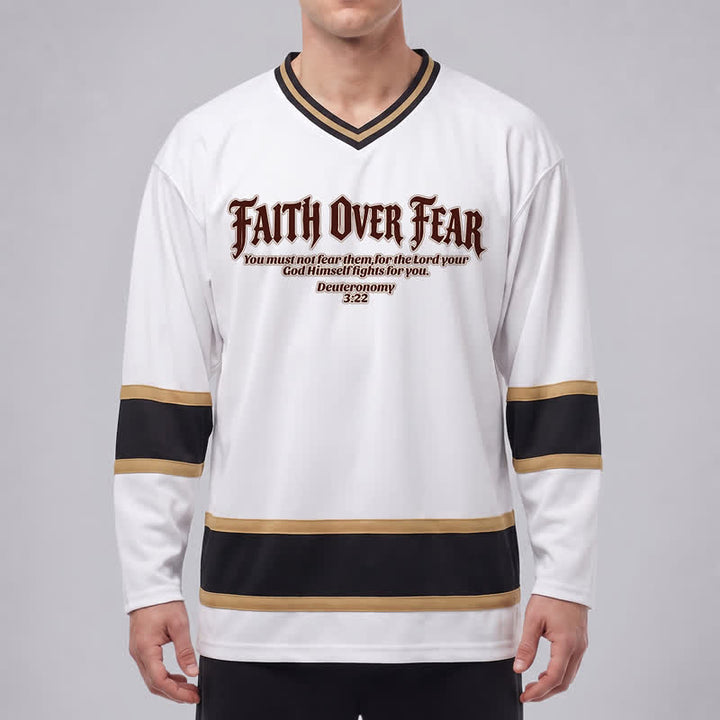 Christianartworkshop „Glaube statt Angst“ – Langarm-Hockeytrikot mit Goldverzierungen - image 3