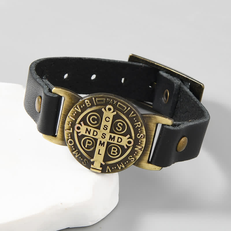 Christianartworkshop Robustes Armband mit St.-Benedikt-Medaille aus Rindsleder: Zeichen unerschütterlicher Fürsorge - Schwarz - image 5