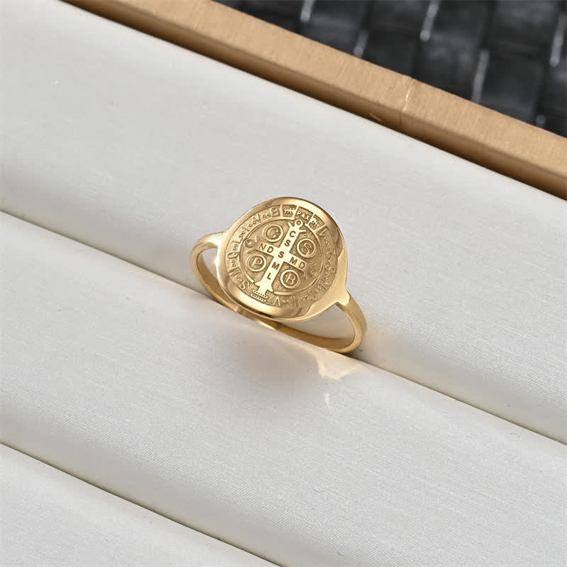 Christianartworkshop Ring mit heiligem Porträt und Kreuzmedaillon: Symbol sanften himmlischen Schutzes - St.-Benedikt-Medaille - US 12 - image 8
