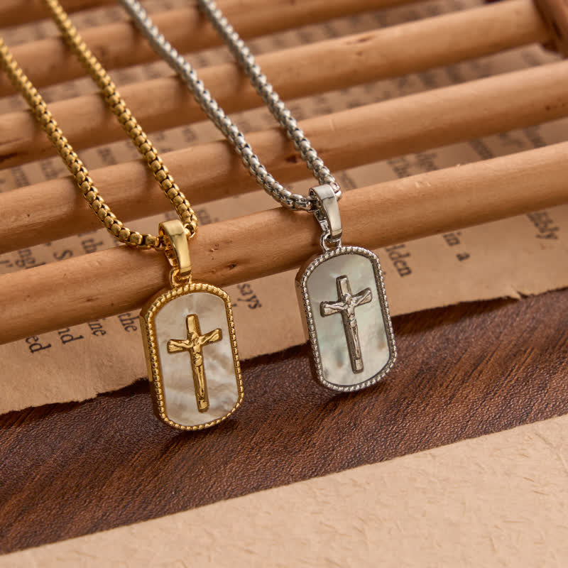Christianartworkshop Zarte Gliederkette mit Muscheleinlage und Kruzifix: Symbol friedvoller innerer Hingabe - image 0