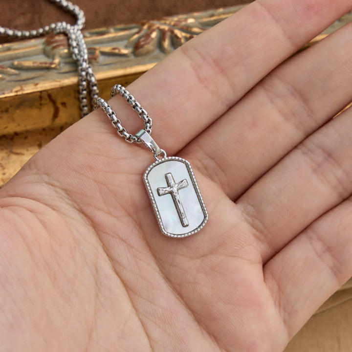 Christianartworkshop Zarte Gliederkette mit Muscheleinlage und Kruzifix: Symbol friedvoller innerer Hingabe - image 6
