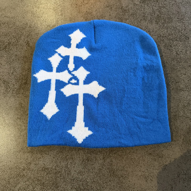 Christianartworkshop Dreifach gekreuzte Jacquard-Strickmütze: Symbol zeitloser himmlischer Gnade - Blau mit weißem Kreuz - image 13