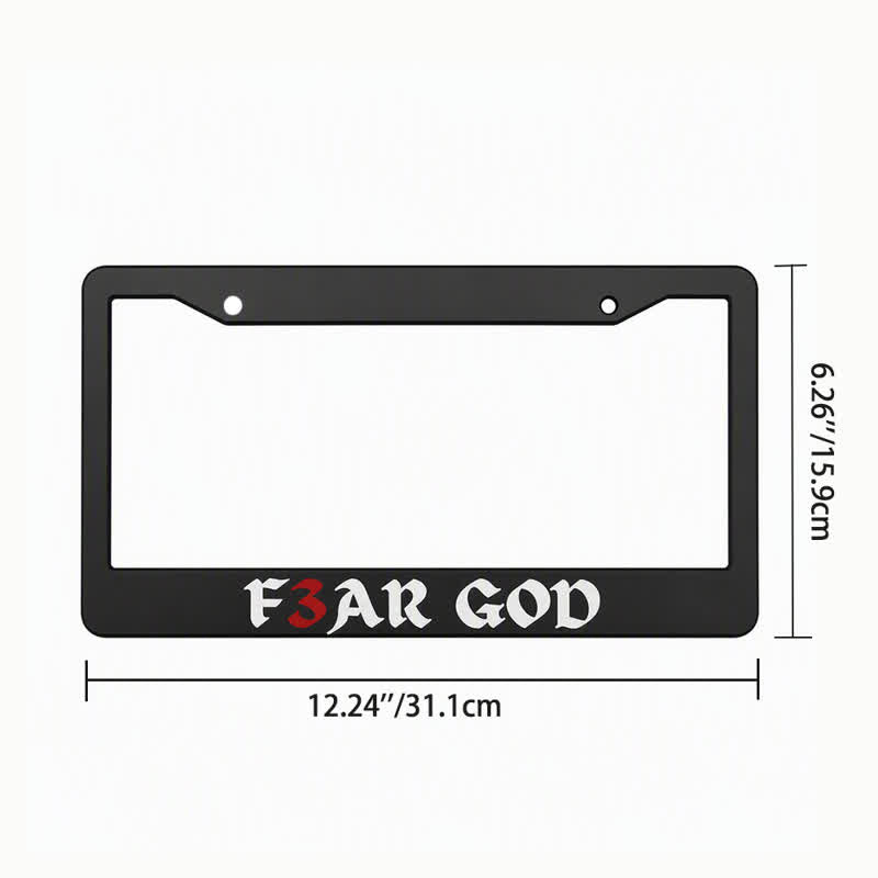 Christianartworkshop Schlanker Metallrahmen für Autos mit markantem Schriftzug „F3AR GOD“: Zeichen zeitloser göttlicher Majestät - image 10