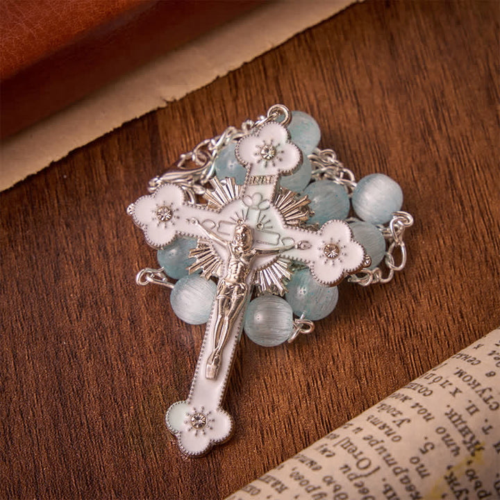 Christianartworkshop Hellblauer Rosenkranz in Katzenaugenform mit St.-Benedikt-Medaille und weißem Emaille-Kruzifix - image 5