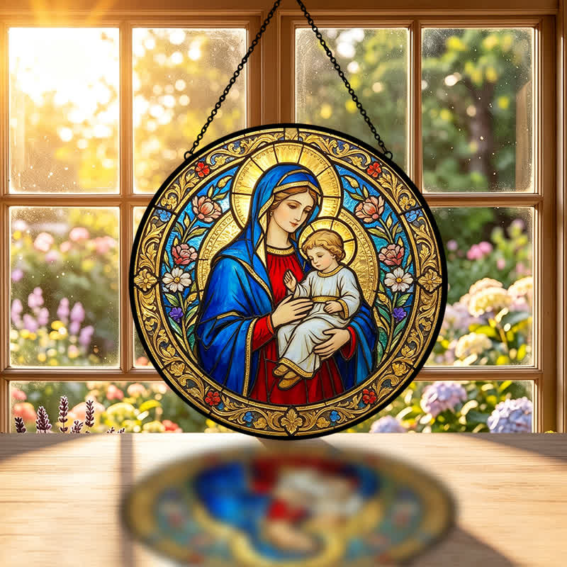 Christianartworkshop Vintage-Sonnenfänger aus Glas mit der Muttergottes und dem Heiligen Kind: Symbol zarter himmlischer Gnade - image 1