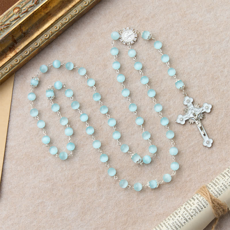 Christianartworkshop Rosenkranz mit Katzenaugenperlen in Hellblau & St.-Benedikt-Kreuz: Symbol stiller, heiliger Führung - image 5