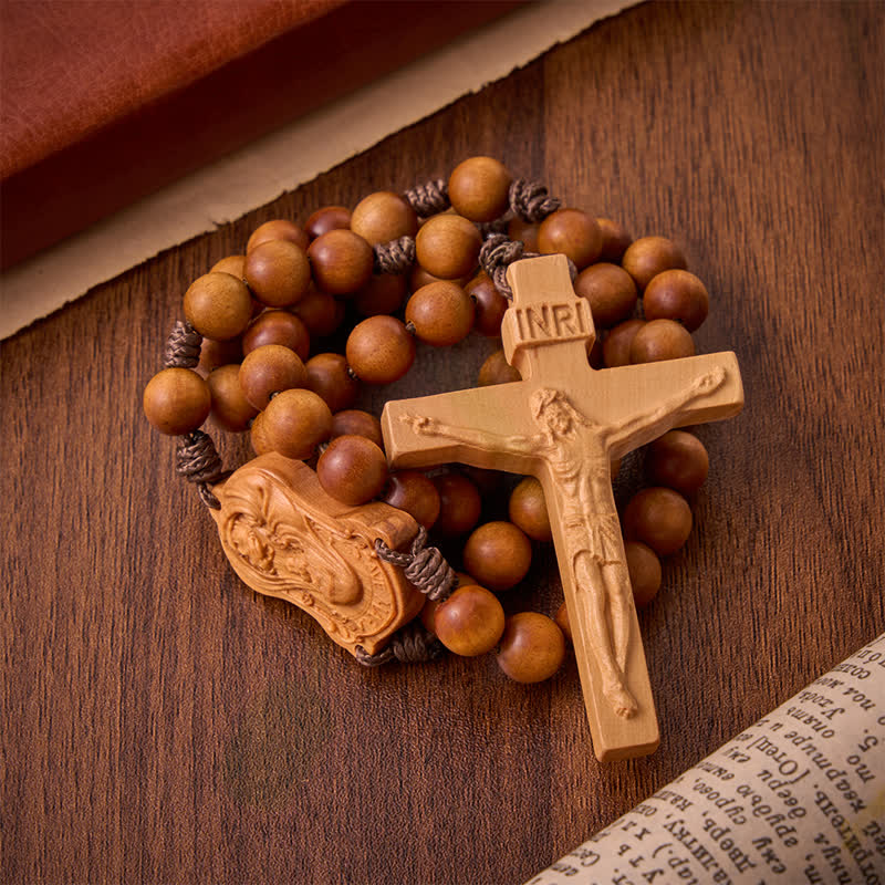 Christianartworkshop Rosenkranz aus Naturholz mit Madonna-und-Kind-Motiv: Zeichen beständiger göttlicher Wärme - image 16