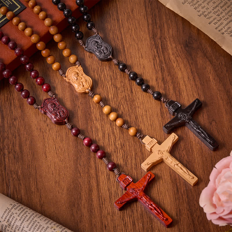 Christianartworkshop Rosenkranz aus Naturholz mit Madonna-und-Kind-Motiv: Zeichen beständiger göttlicher Wärme - image 0