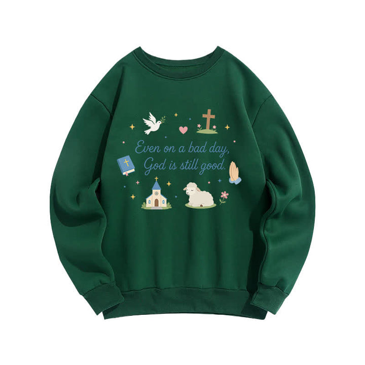 Christianartworkshop „God Is Still Good“ – Gemütliches Sweatshirt mit Rundhalsausschnitt und Grafikprint - Grün - 2XL - image 5