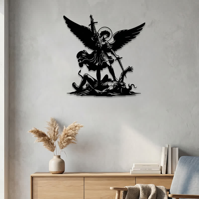 Christianartworkshop Wanddekoration aus Metall: Zeitloses Symbol des heiligen spirituellen Sieges – Silhouette des Erzengels Michael, der das Böse besiegt - image 1