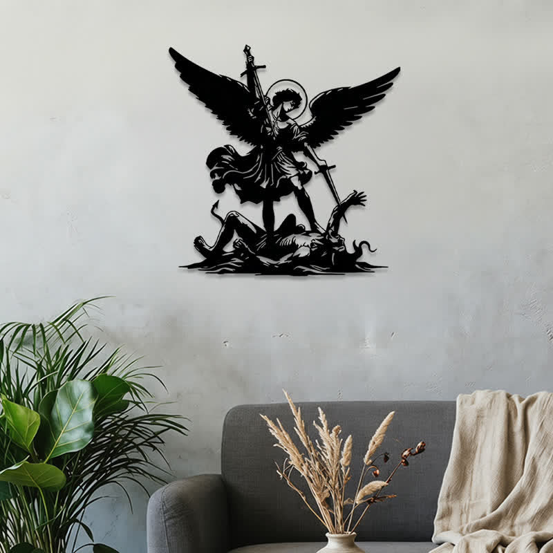 Christianartworkshop Wanddekoration aus Metall: Zeitloses Symbol des heiligen spirituellen Sieges – Silhouette des Erzengels Michael, der das Böse besiegt - image 0