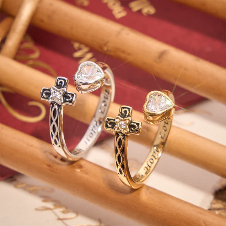 Christianartworkshop Ring mit eingraviertem Kreuz und Herz: Ein Zeichen sanften göttlichen Trostes - image 0