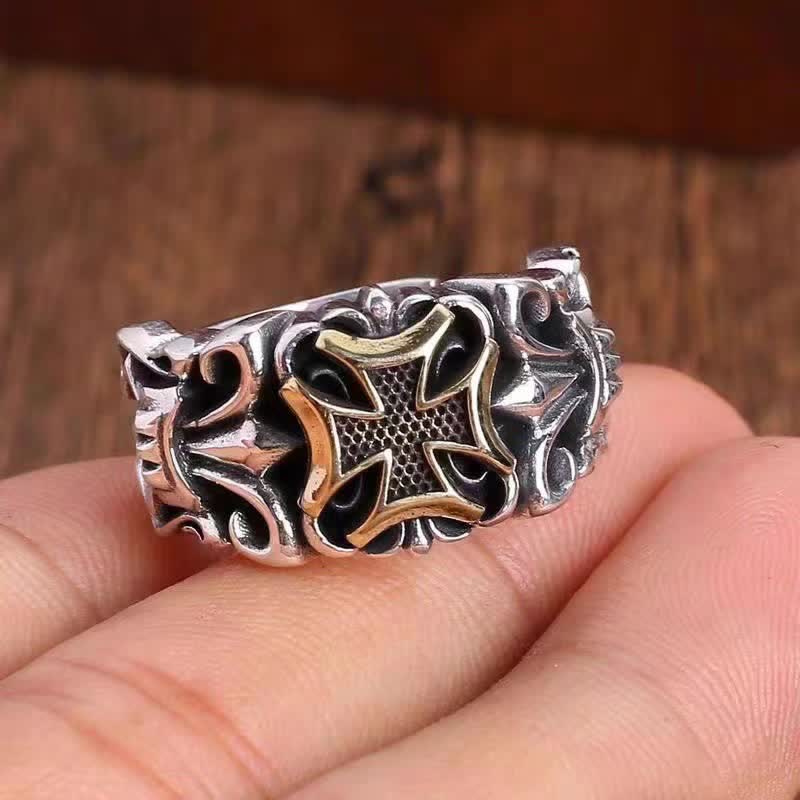 Christianartworkshop Verstellbarer Ring mit kunstvoll graviertem Kreuz: Zeichen des ewigen göttlichen Schutzes - image 2