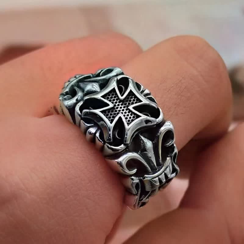 Christianartworkshop Verstellbarer Ring mit kunstvoll graviertem Kreuz: Zeichen des ewigen göttlichen Schutzes - Metallic (Geeignet für US-Größen 6-9) - image 4