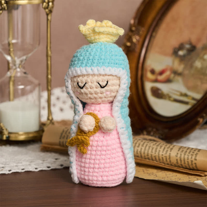 Christianartworkshop Weiche, gestrickte Marienpuppe: Zeichen zärtlicher göttlicher Zuneigung - image 2
