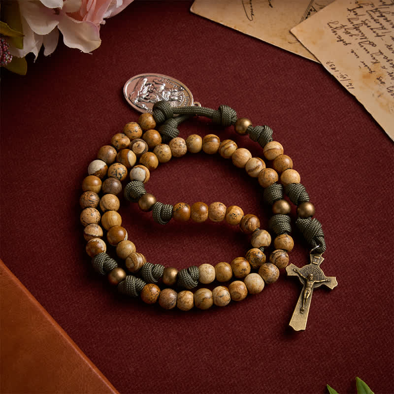 Christianartworkshop Rosenkranz aus Paracord mit erdigem Bildstein, St.-Georgs-Medaille und antikem Kruzifix - image 2