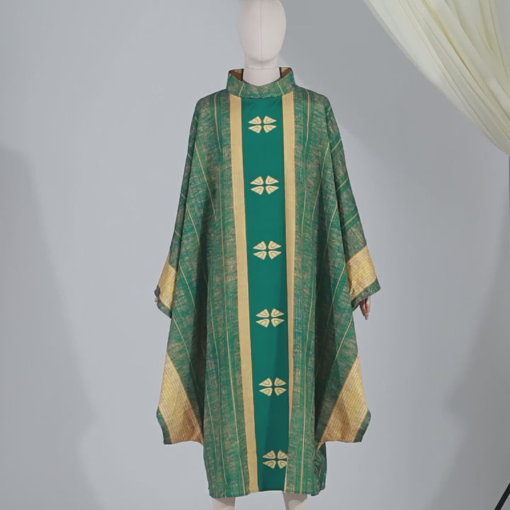 Christianartworkshop Traditionelle Priesterkassel mit Mittelteil und floralen Motiven